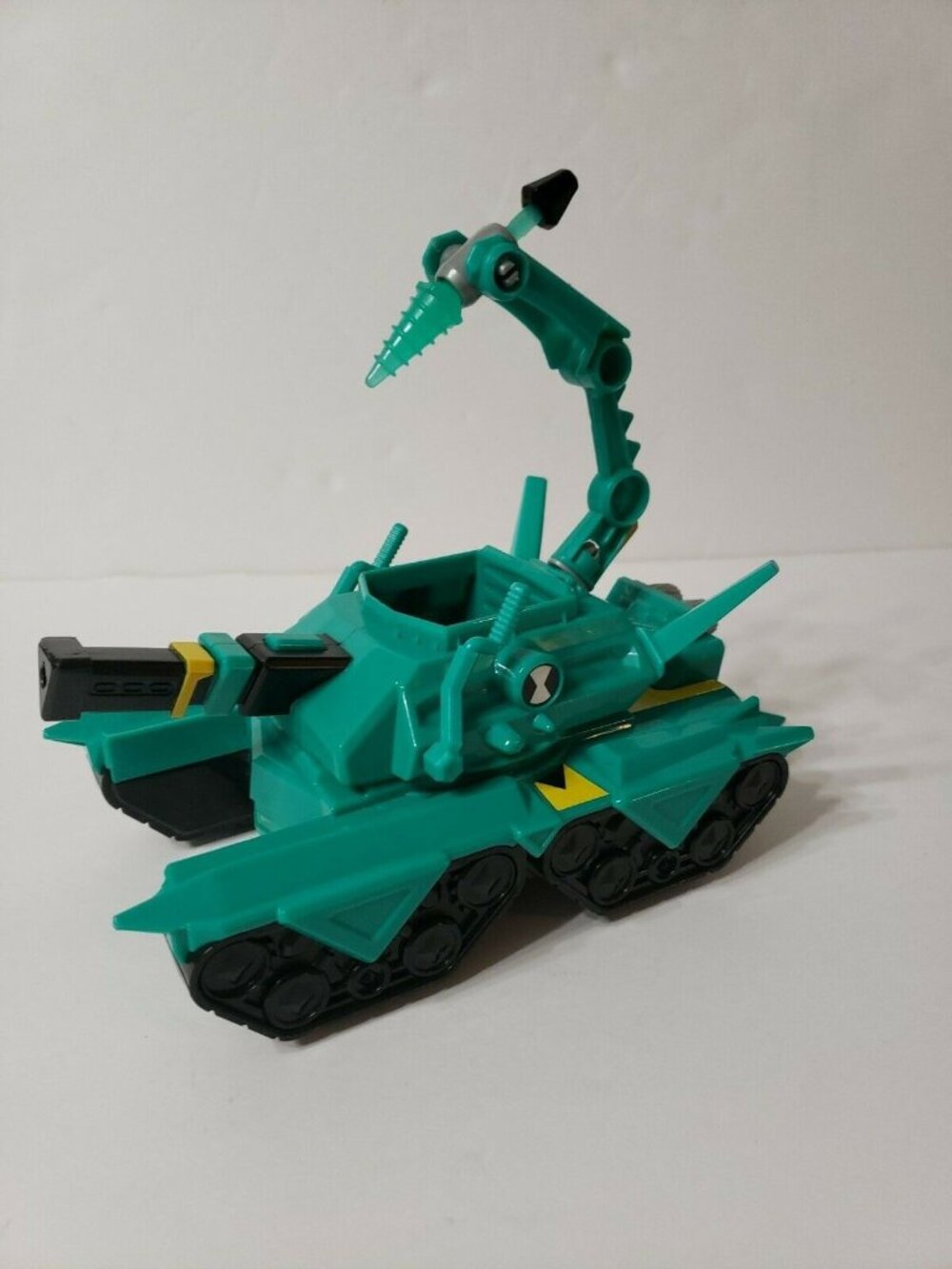 Ben 10 Diamondhead Power Tank Driller Action Figure Vehicle Playmates